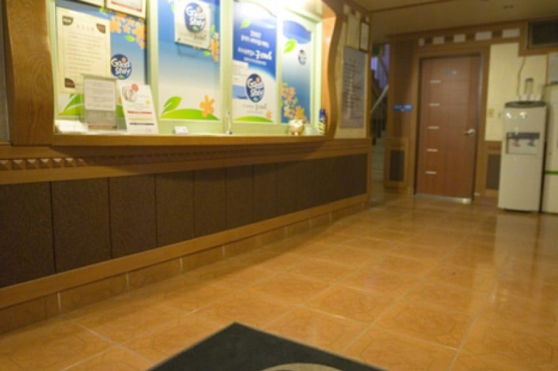 Servill Hotel - Goodstay  (2/10)