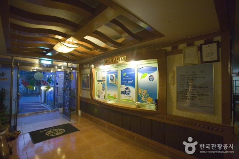 Servill Hotel - Goodstay  (3/10)