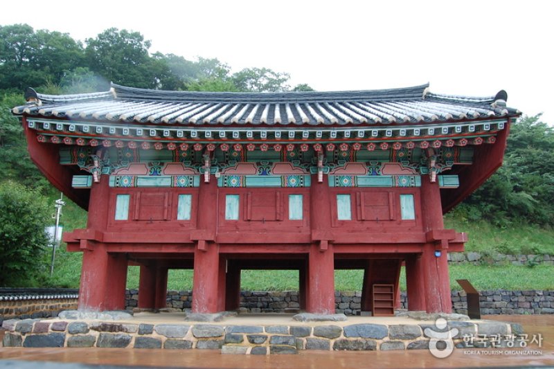 Jeoksangsan Mountain  (2/18)