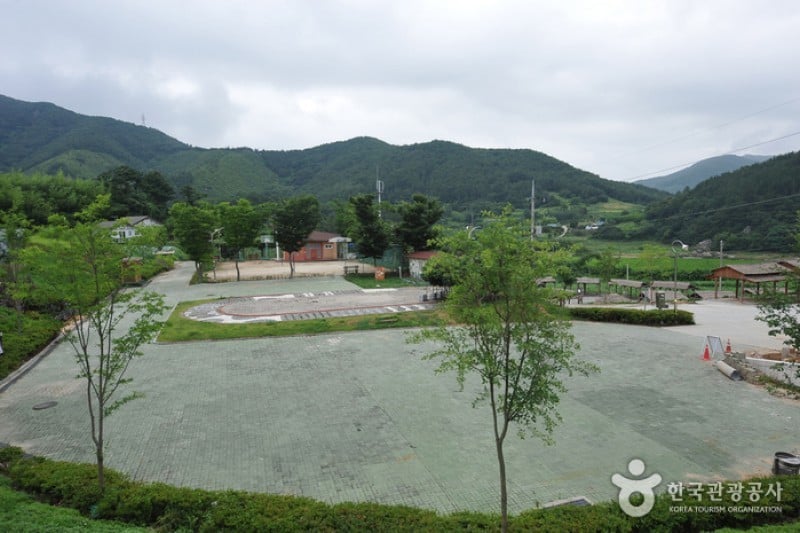 Okjeongho Lake Gujeolcho Theme Park  (3/23)