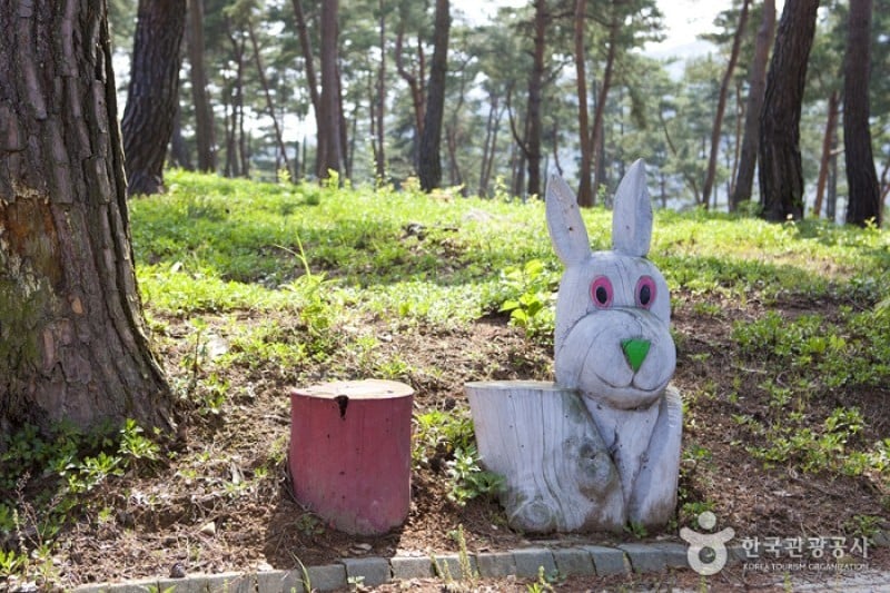 Okjeongho Lake Gujeolcho Theme Park  (14/23)