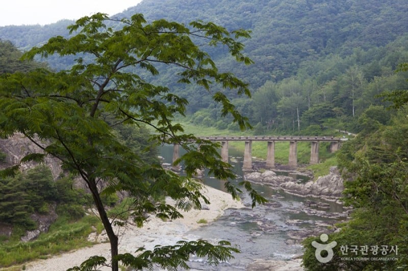 Okjeongho Lake Gujeolcho Theme Park  (19/23)