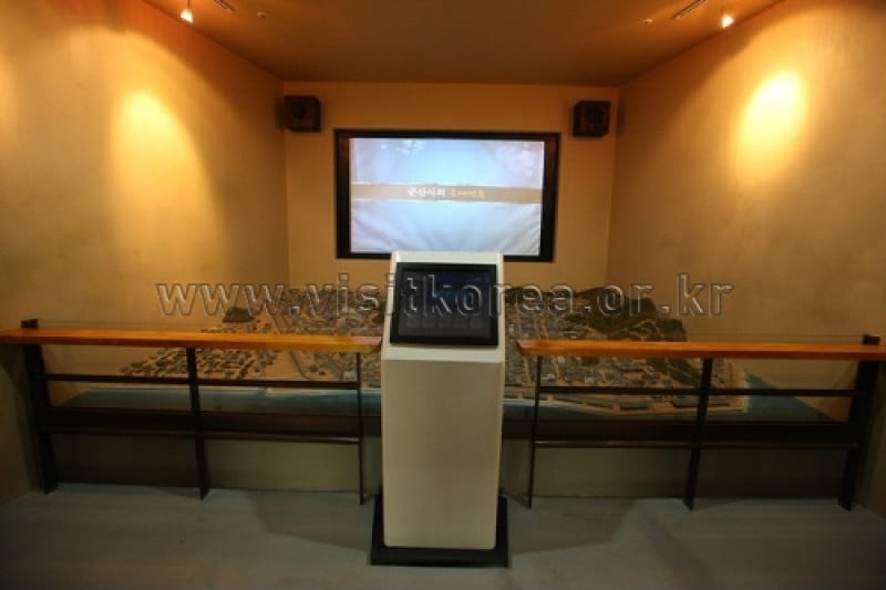 Gunsan Modern History Museum  (4/53)