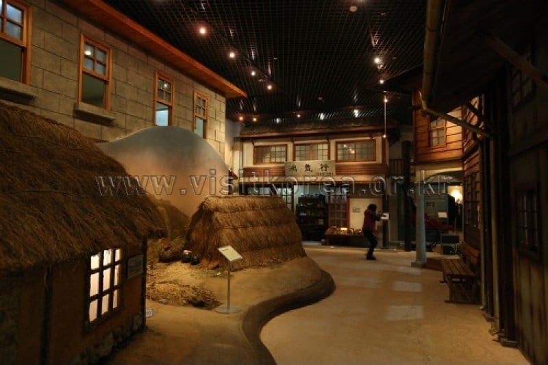 Gunsan Modern History Museum  (8/53)