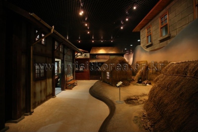 Gunsan Modern History Museum  (16/53)