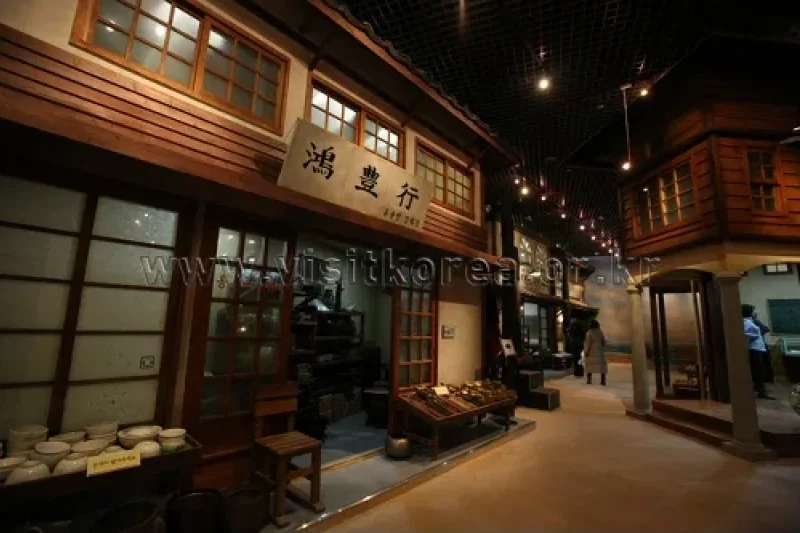 Gunsan Modern History Museum  (18/53)
