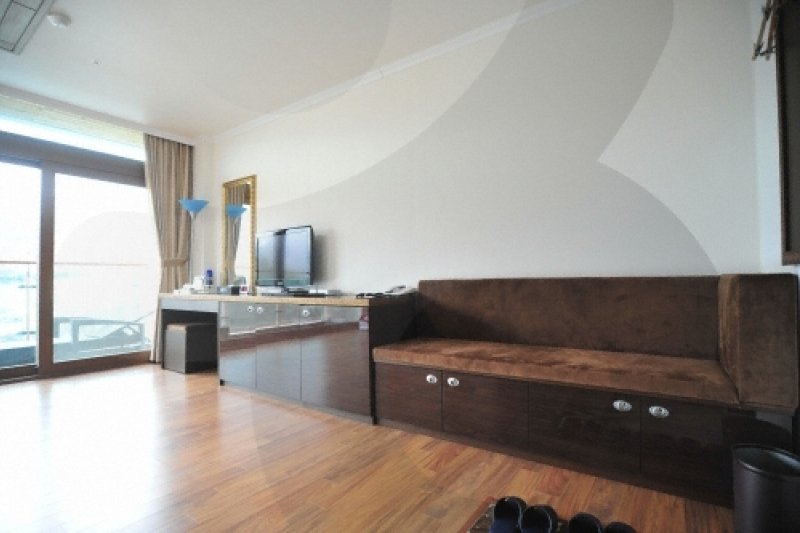 Jinan Red Ginseng Spa &amp; Vill - Goodstay  (16/18)