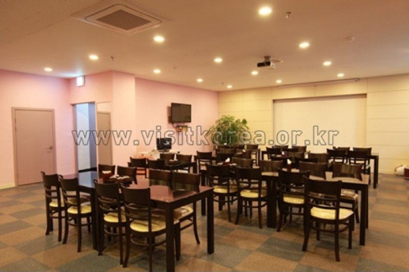 Lanuit Hotel - Goodstay  (4/25)