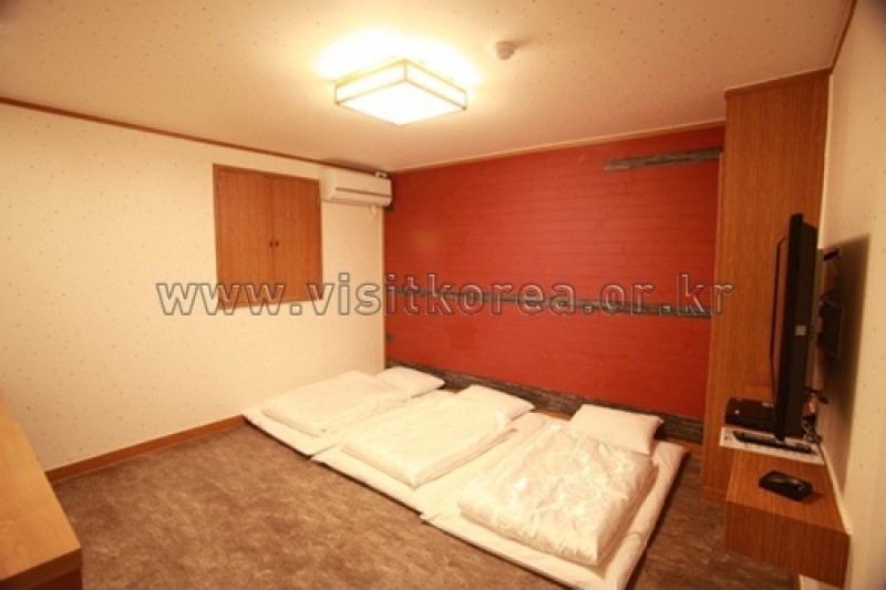 Lanuit Hotel - Goodstay  (5/25)