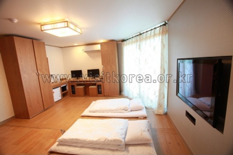 Lanuit Hotel - Goodstay  (19/25)