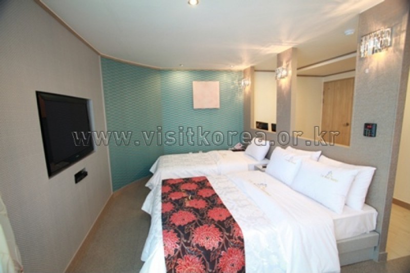 Lanuit Hotel - Goodstay  (24/25)