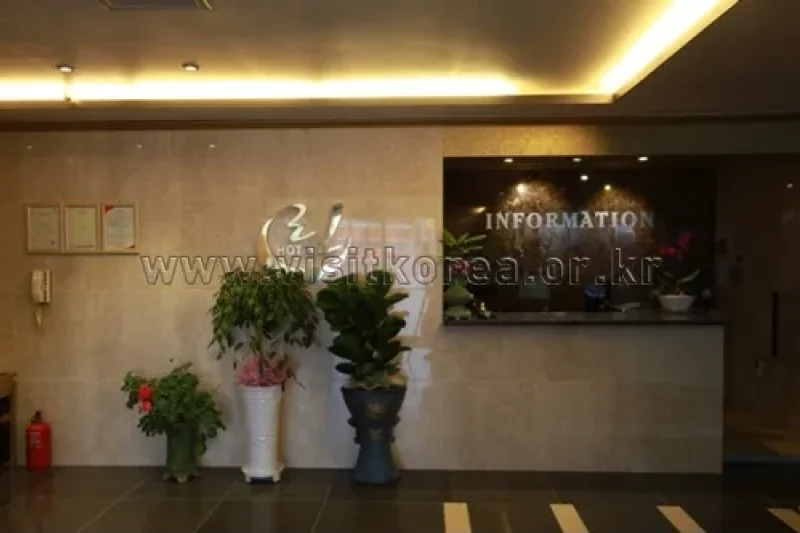 Lynn House - Goodstay  (5/20)