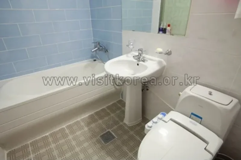 Lynn House - Goodstay  (13/20)
