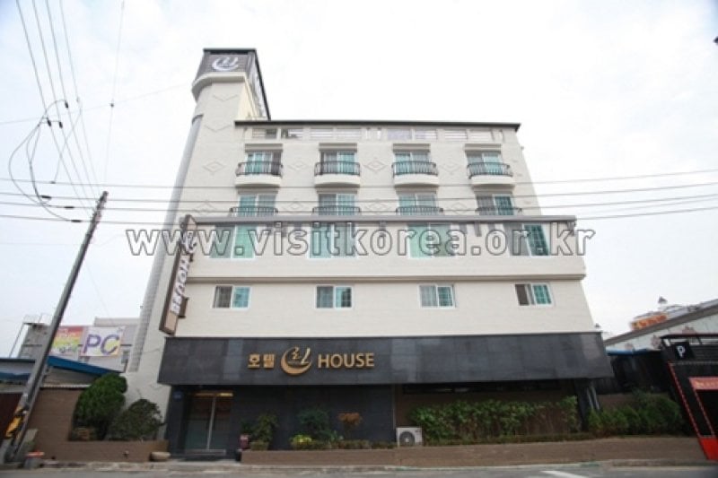 Lynn House - Goodstay  (14/20)