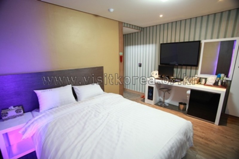 Camellia hotel - Goodstay  (5/23)