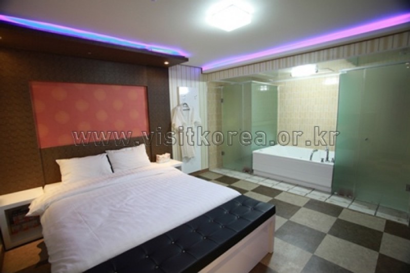 Camellia hotel - Goodstay  (12/23)