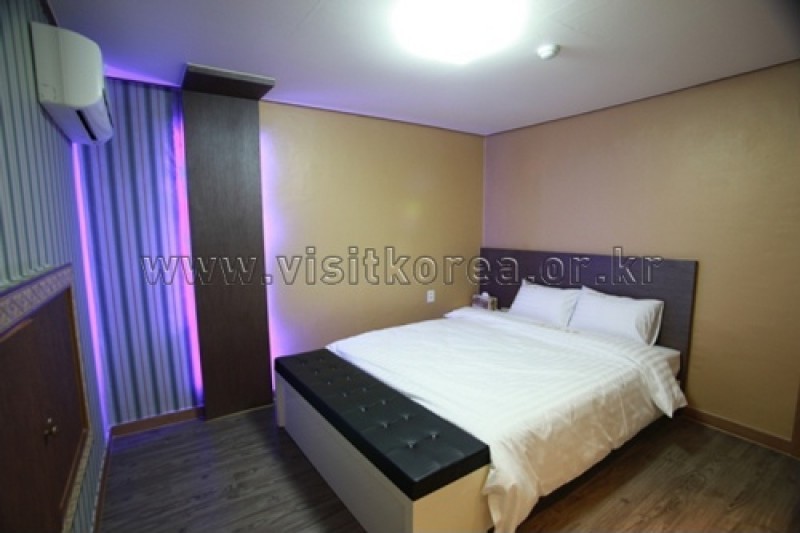 Camellia hotel - Goodstay  (15/23)