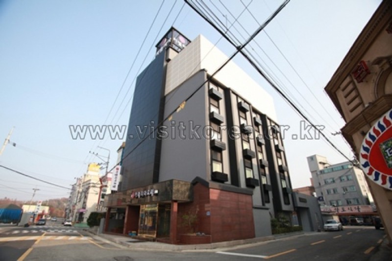 Camellia hotel - Goodstay  (18/23)