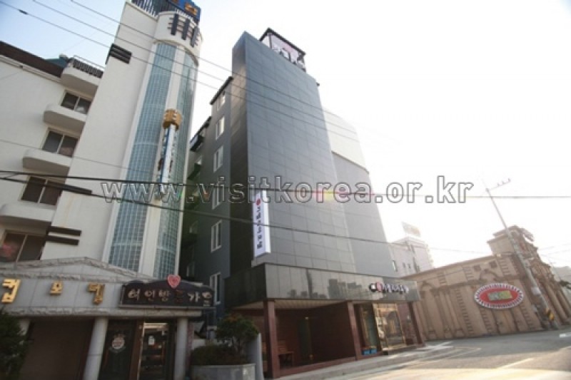 Camellia hotel - Goodstay  (19/23)