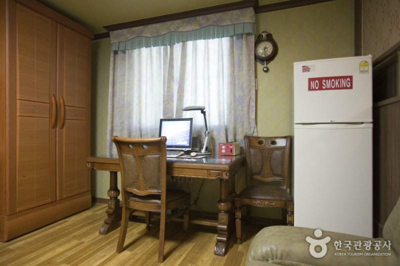 Hotel Western - Goodstay  (12/19)