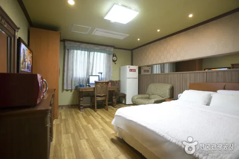 Hotel Western - Goodstay  (13/19)