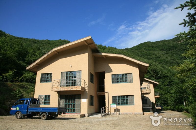 Unjangsan Mountain Natural Recreation Forest (국립 운장산자연휴양림) (6/11)