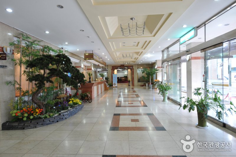 Closed : Jeonju Tourist Hotel (전주관광호텔) (2/6)
