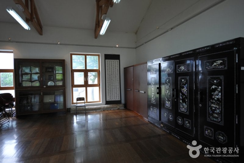 Midang Literary House 