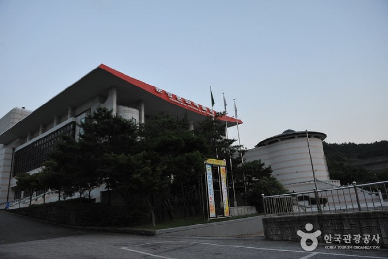 Chunhyang Culture &amp; Art Center  (7/7)