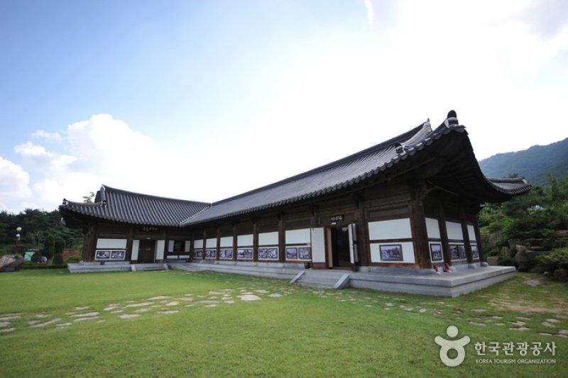 Honbul Literary House  (7/14)