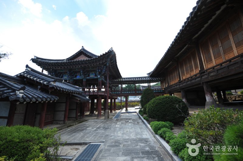 Namwon Confucian School (남원향교) (4/10)
