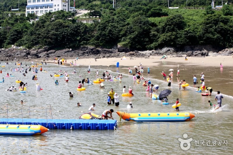 Mohang Beach  (1/18)