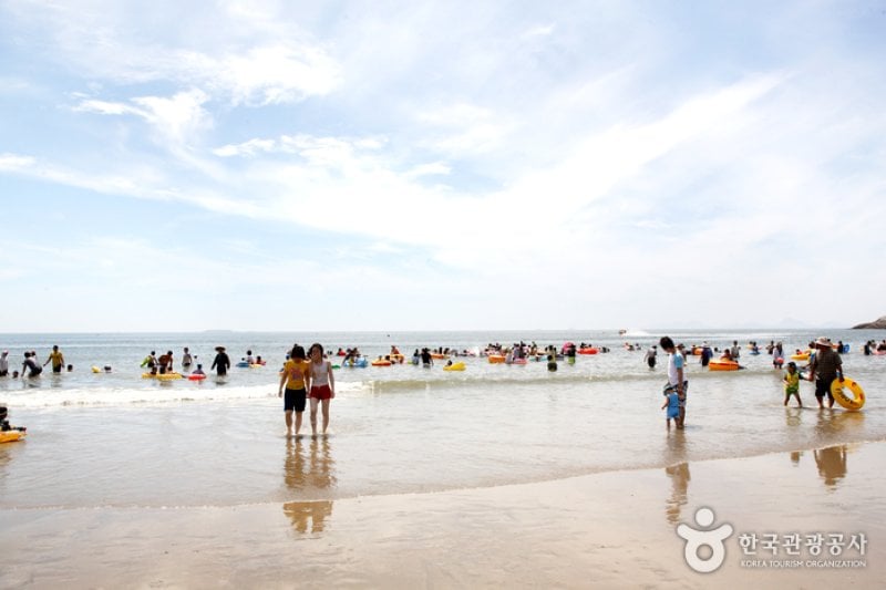 Mohang Beach  (8/18)