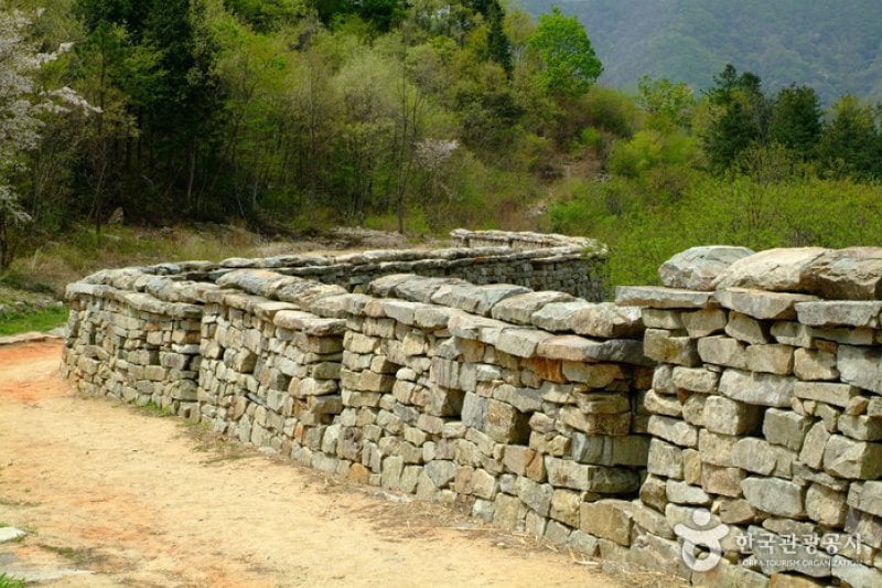 Wibongsanseong County Park (위봉산성군립공원) (9/11)