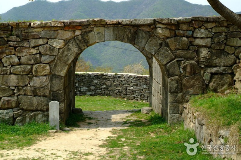 Wibongsanseong County Park (위봉산성군립공원) (10/11)