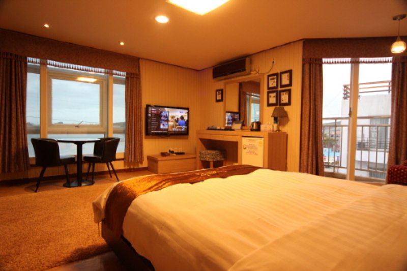 BENIKEA Chaeseokgang Starhills Hotel (베니키아 채석강 스타힐스 호텔) (8/23)