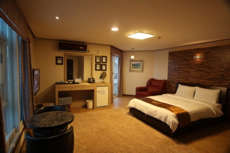 BENIKEA Chaeseokgang Starhills Hotel (베니키아 채석강 스타힐스 호텔) (10/23)