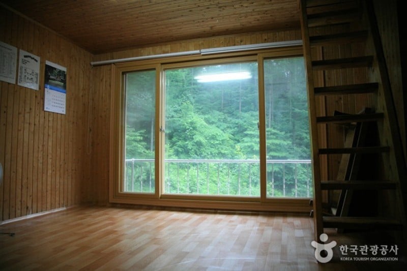 Deogyusan Mountain Natural Recreation Forest  (18/19)