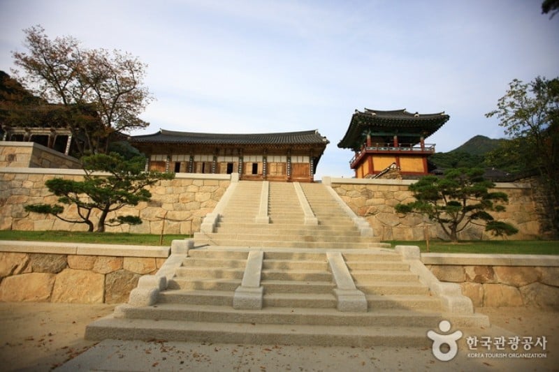 Hwaeomsa Temple  (16/20)