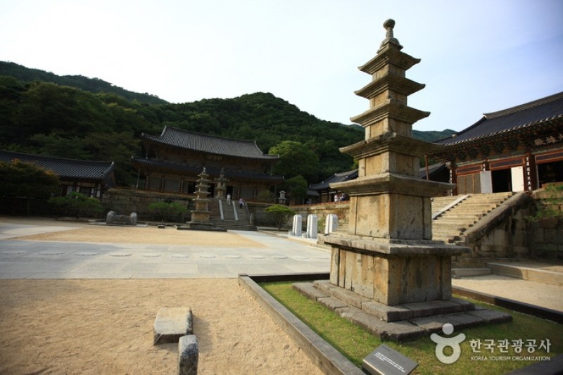 Hwaeomsa Temple  (18/20)