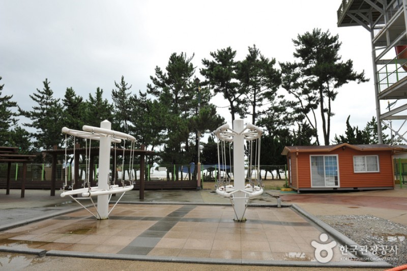 Yulpo Beach and Seawater Pool  (6/11)