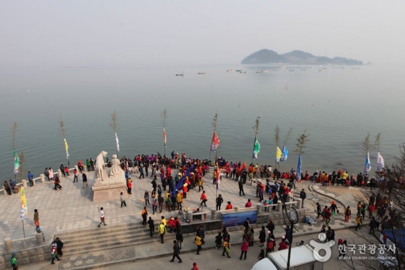 Jindo Miracle Sea Road Festival 