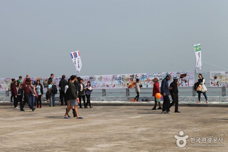 Jindo Miracle Sea Road Festival 