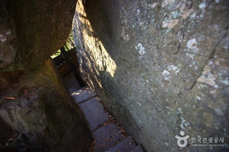 Hyangiram Hermitage  (29/35)