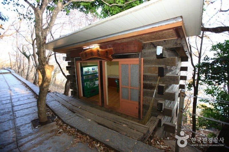 Hyangiram Hermitage  (32/35)