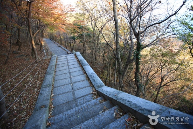 Hyangiram Hermitage  (33/35)