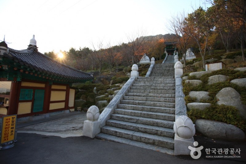 Hyangiram Hermitage  (35/35)