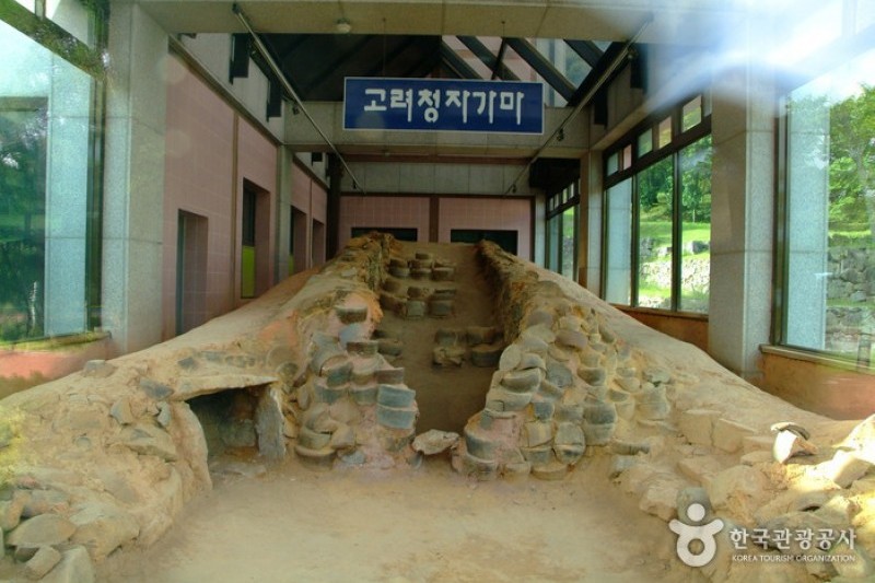 Gangjin Goryeo Celadon Museum  (2/15)