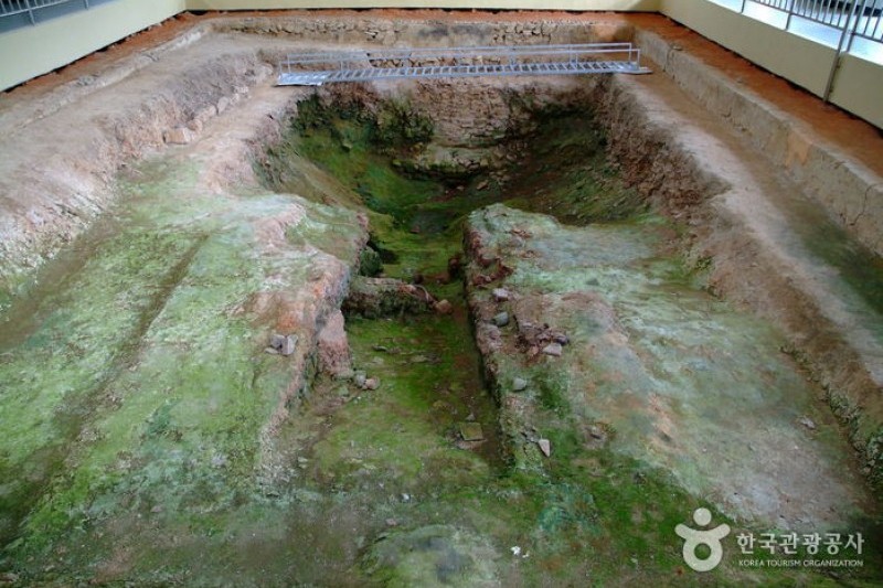 Gangjin Goryeo Celadon Museum  (3/15)