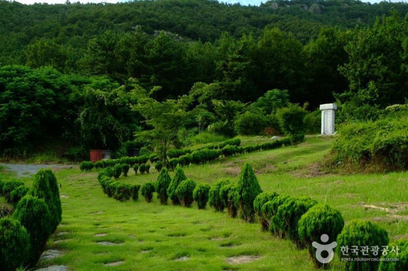 Gangjin Goryeo Celadon Museum  (4/15)